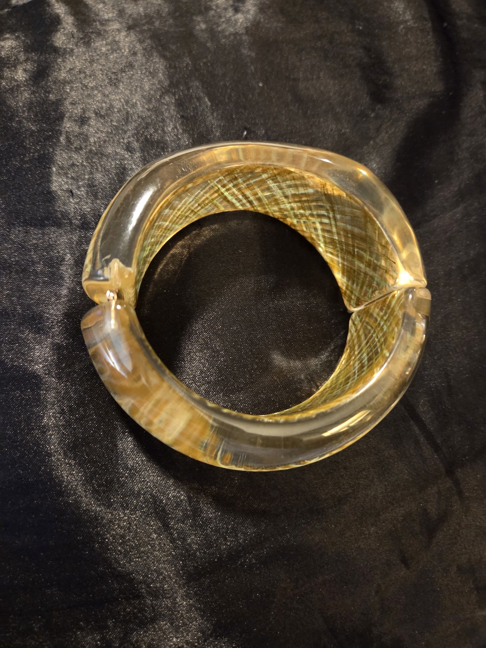 Amber And Green Bakelite Hinged Bangle Bracelet - Magnetic Closure